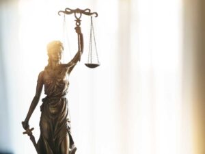 Leia mais sobre o artigo Escritório de advocacia explica como funciona a nova lei de saúde mental para empresas. Especialista ressalta que lei é importante para a construção de um ambiente laboral mais justo, humano e produtivo.